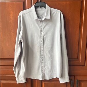 Vuori Men's Light Gray Long-Sleeve Button-Down Shirt